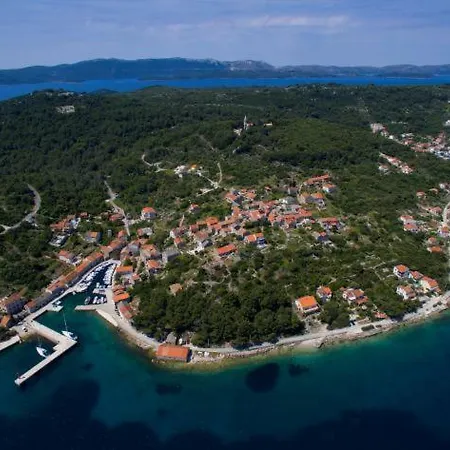 Appartamento Komoseva Mali Iž