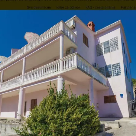 Apartament Komoseva *