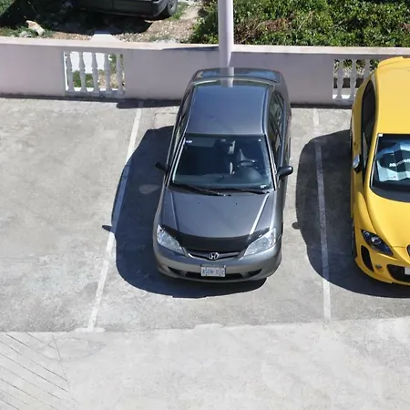 Apartament Komoseva Mali Iž