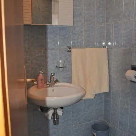 Komoseva Mali Iž